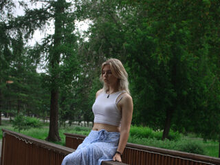 girl shaving pussy MelisaMokriski