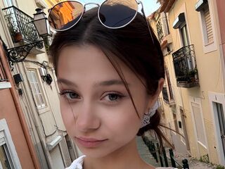 cam girl playing with vibrator MiaRoyz