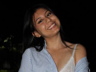 camslut fingering wet pussy MiaSauvage