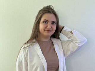 sexy camgirl picture MildaTaddio