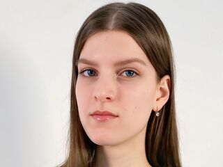 camgirl masturbating with vibrator MyrtieKatula