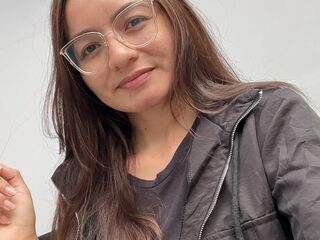 beautiful girl cam NyssaraLasso