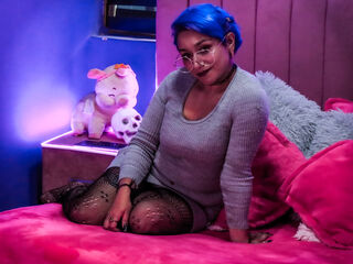 cam girl chatroom PamelaKoch
