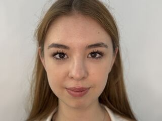 cam girl playing with sextoy PaulettaRerucha