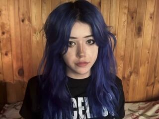 camslut showing pussy PixieFrost
