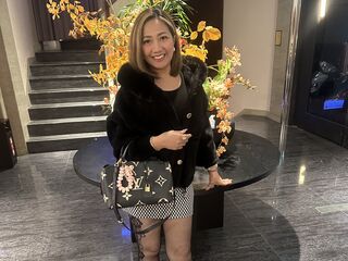 adult webcam chatroom ReikoFukiko