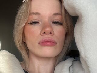 naked girl with live cam masturbating RenitaKoo