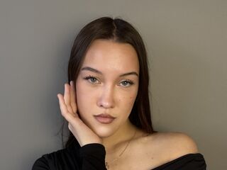 nude webcamgirl picture RosannShrier