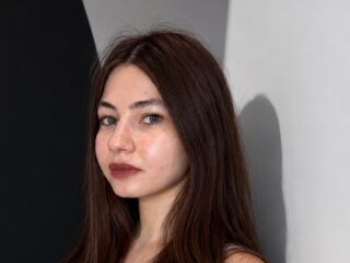 adult web cam chat RoselynSvatek