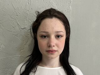 topless camgirl SallyMilton