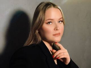 adult live web cam SallySavage