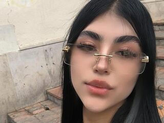 free webcam photo SaraHearth