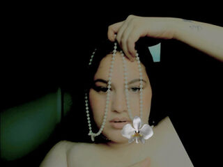 naked cam girl SeraphineOrchid