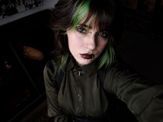camgirl livesex ShadowBelle