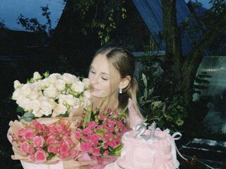 sexcam online SharlynHazelton