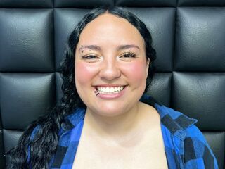 naked cam girl picture Skyblack