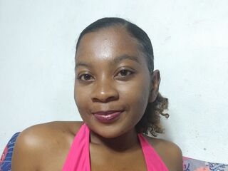hot girl webcam photo SoalyEvelyne