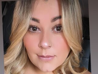 camgirl fingering wet pussy SofiNavarro