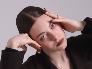 bedroom webcam SophiaCurlam