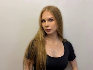 naked cam girl masturbating with vibrator SusieAlvia