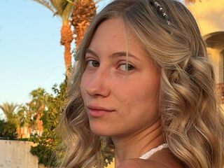 naked cam chatroom TainaTatge