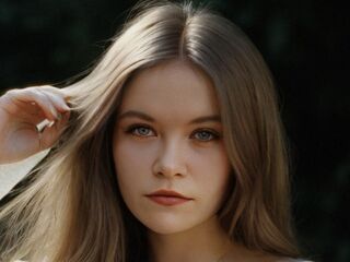 girl cam nude TaitAppling