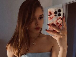 camgirl chat room TarenLeonetti