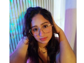 hot strip tease cam ThaisRose