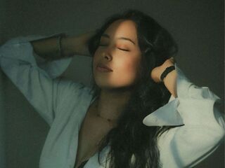 cam girl masturbating with vibrator ValerieAlfayet