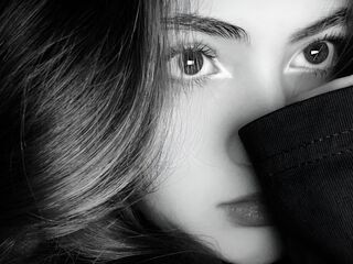 cam girl fingering VickyToure