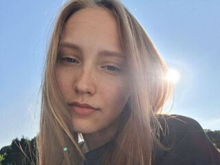 naked cam girl WanitaLoeppky