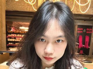 naked cam girl masturbating with sextoy XinRui