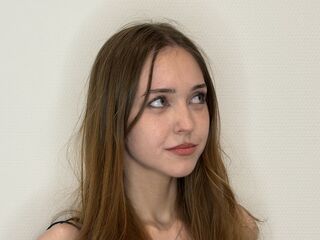webcam strip tease show YokoMagliacane
