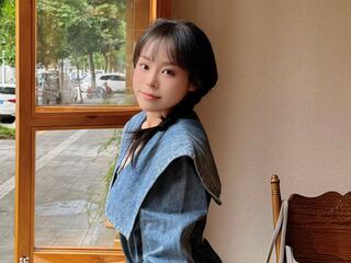 camgirl masturbating with dildo YukiAidan
