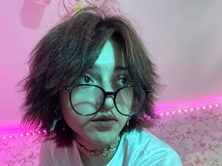 naughty cam girl masturbating with dildo ZoilaFroman