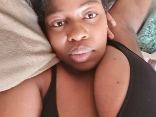 masturbating webcam girl Zoleka