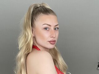 webcam bitch chatroom blondebelle